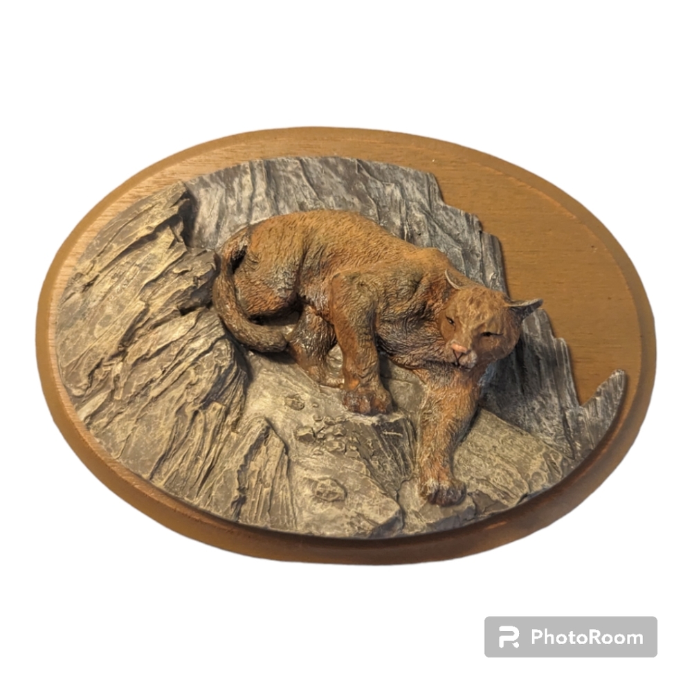 Vintage 1987 Avon Wildlife Cougar 3D Wall Hanging Plaque With Box